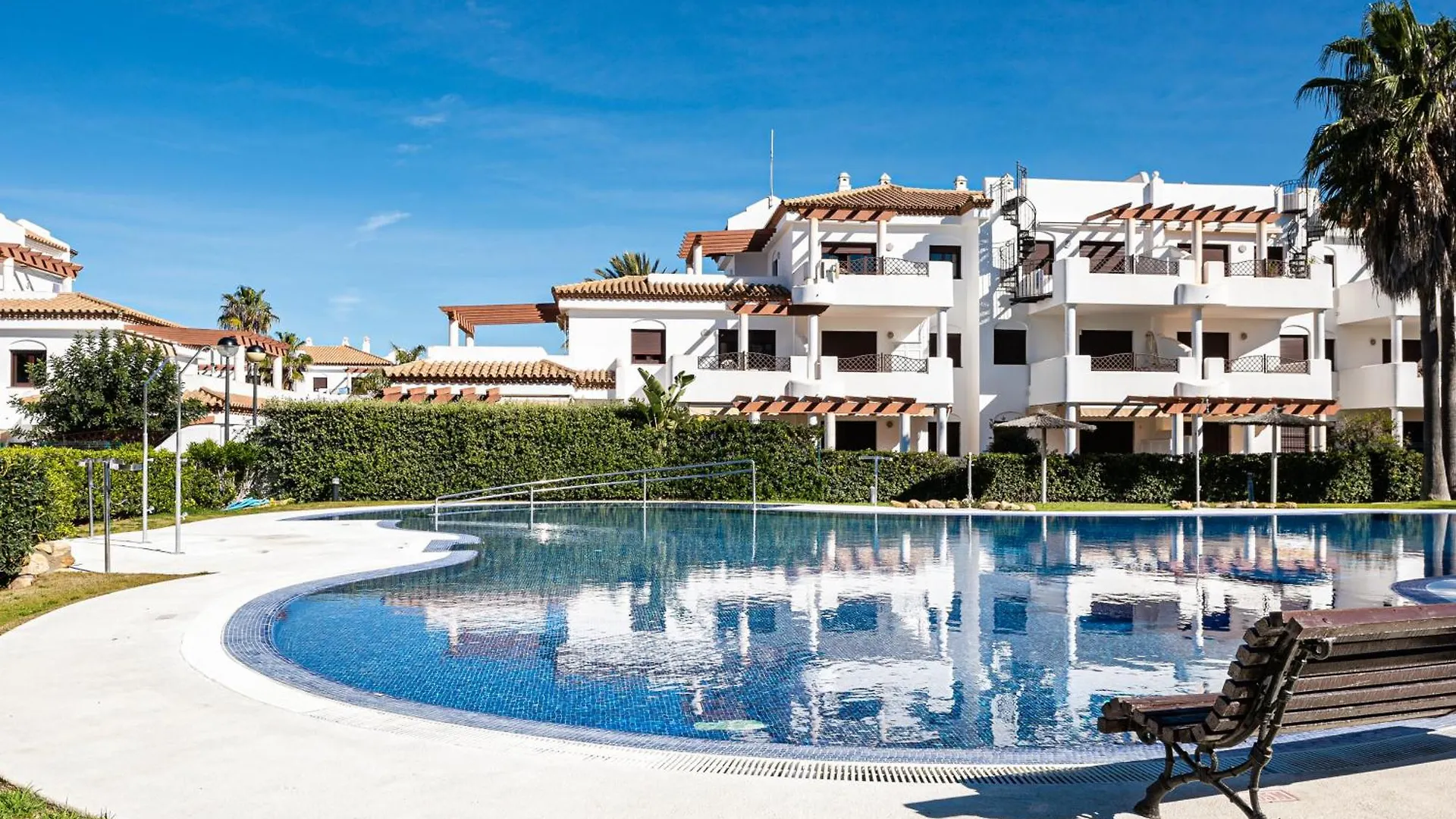 Apartamento Familiar Muy Soleado Cerca De La Playa Y Parking Incluido Chiclana de la Frontera España