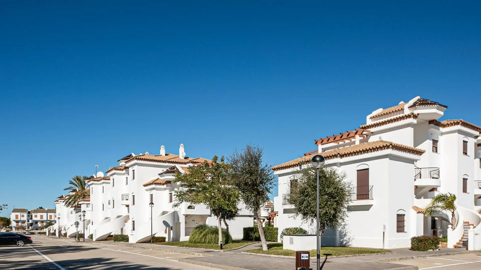 Apartamento Familiar Muy Soleado Cerca De La Playa Y Parking Incluido Chiclana de la Frontera