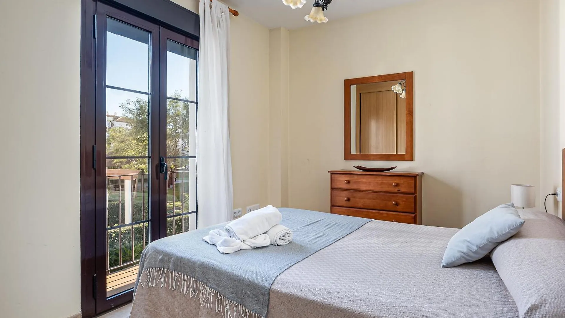 Apartamento Familiar Muy Soleado Cerca De La Playa Y Parking Incluido 奇克拉纳－德拉弗龙特拉