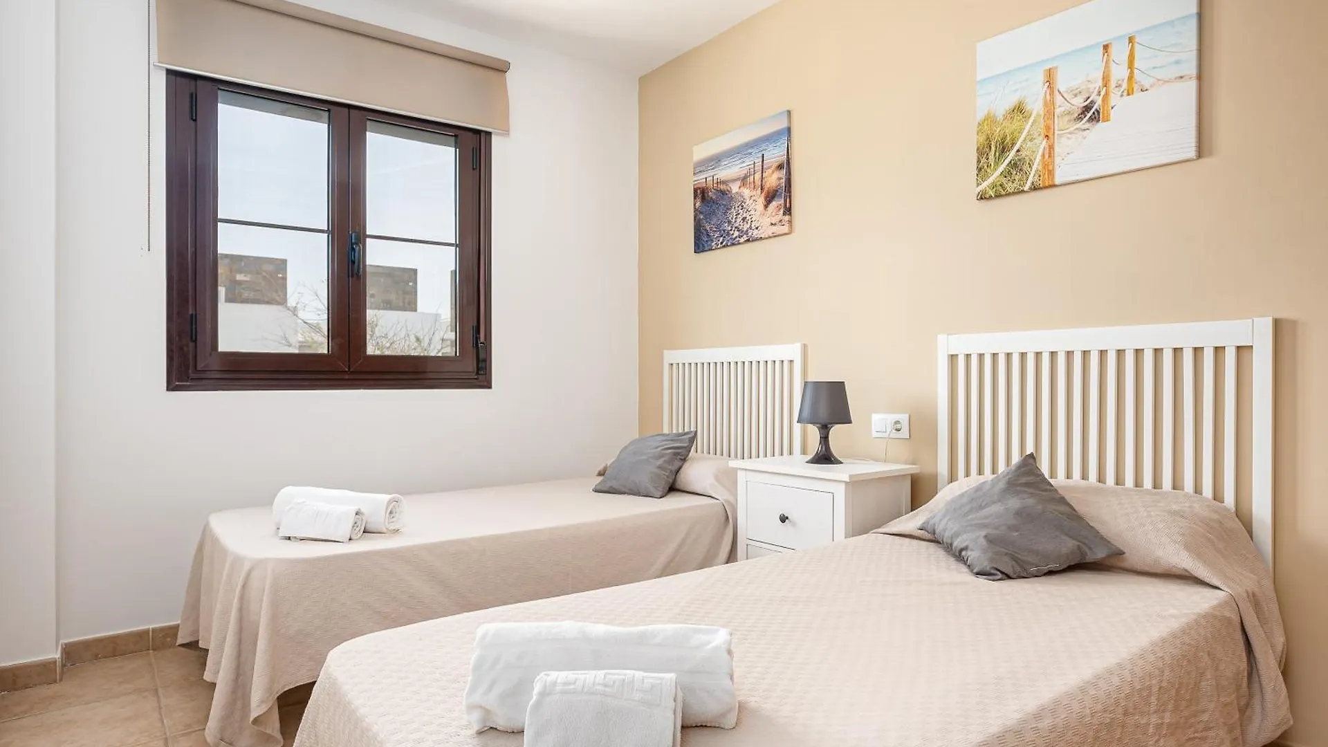 公寓 Apartamento Familiar Muy Soleado Cerca De La Playa Y Parking Incluido 奇克拉纳－德拉弗龙特拉