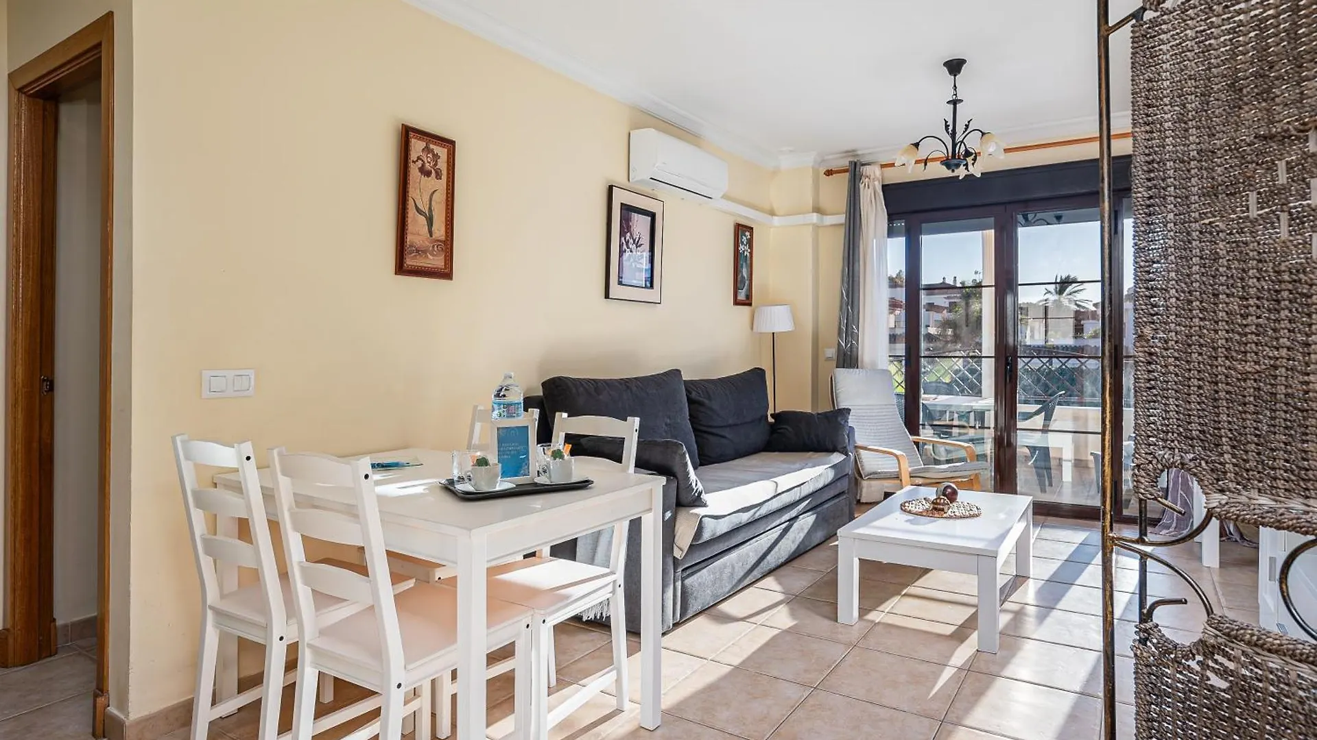 Apartamento Familiar Muy Soleado Cerca De La Playa Y Parking Incluido Chiclana de la Frontera Apartment