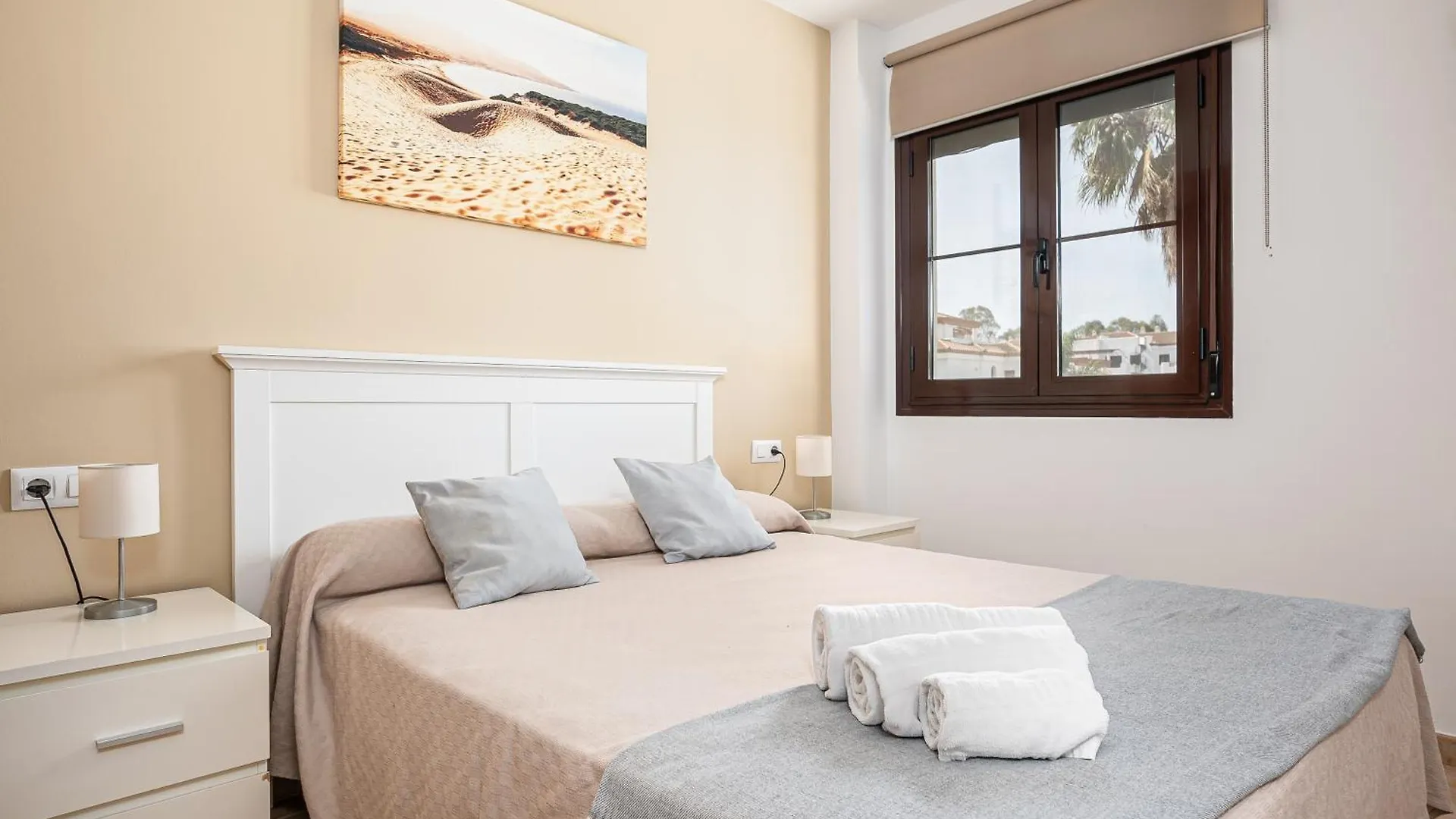 Apartamento Familiar Muy Soleado Cerca De La Playa Y Parking Incluido Chiclana de la Frontera Apartment